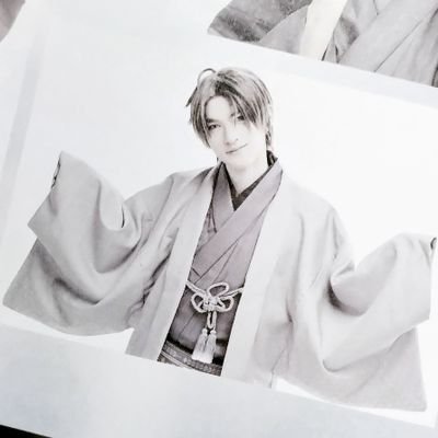 emilymarkin's profile picture. 成人済社畜。嵐（箱推し黄色担🐶）、和田雅成、米津玄師、須田景凪、アニメ・ゲーム（ワートリ、刀剣、ObeyMe!）諸々に手を出しています。手癖でRPしてしまうので気になる方はミュートに。苦手な言葉は、どこが好きなの？と、そのグッズどうするの？です。