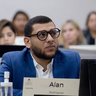 AlanRodriguez18's profile picture. Dominicano, Ingeniero Industrial graduado de INTEC, amante de la aviación y finanzas personales.