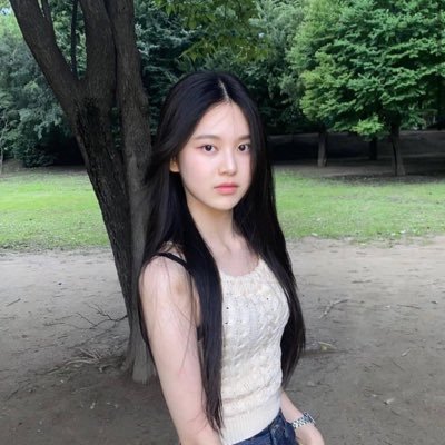 yujiniexoxo's profile picture. 6-1=0