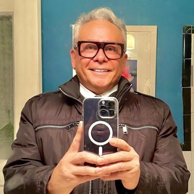 Hey there i'm sugar Daddy Who giving People free money online...