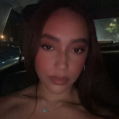 niquepayne's profile picture. unsure