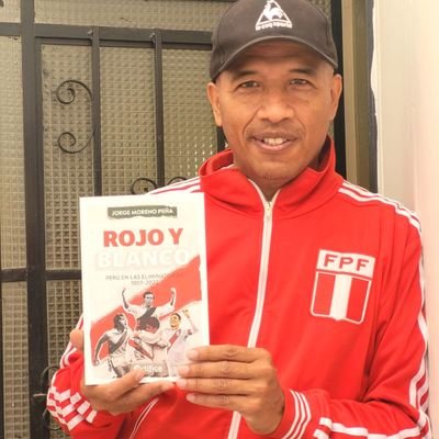 Periodista deportivo. Autor del libro 'Rojo y Blanco, Perú en las Eliminatorias 1957-2022'.