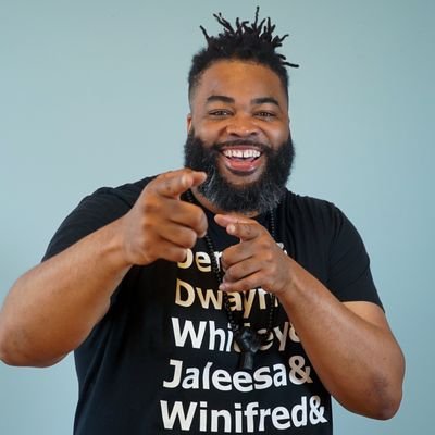 Writer. Standup comedian. Black, polyam, queer/pan. 1/2 of @FrownTownPod. Tweets/views are my own. He/him. God mutes. I block.  https://t.co/npY2iunjbI