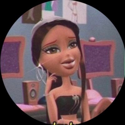 silialothbrock's profile picture. 