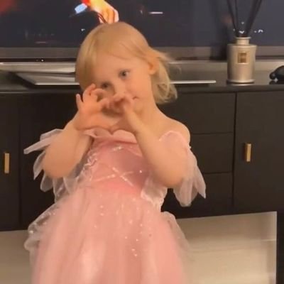 ladytrishire's profile picture. i just do whatever i want, not u want