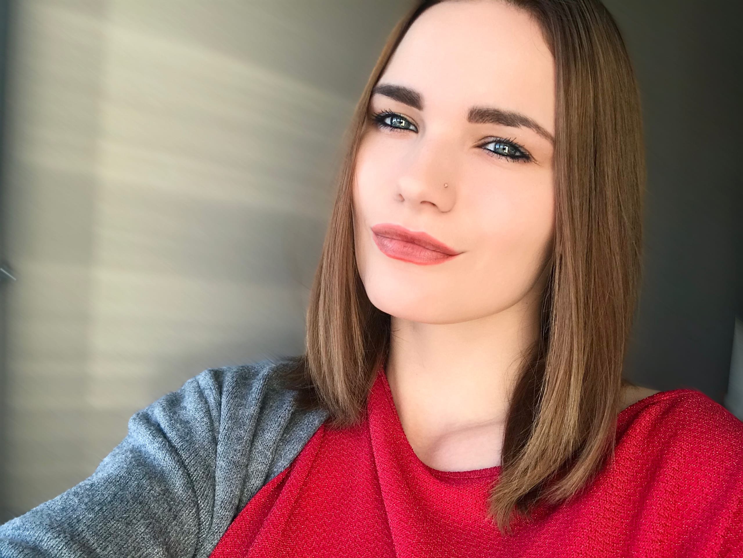 Emilia1546271's profile picture. 🌅 Looking for someone to watch the sunrise and sunset with. 🌇 🚨🔥 Don't miss out on love in my bio link! ❤️💘😍