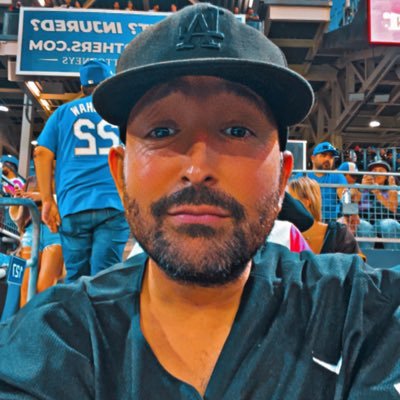 boxinggomez00's profile picture. Hi, I'm deaf and am from Los Angeles Ca. I'm into MLB, boxing, NFL, and NHL. I'm a diehard of the Los Angeles Dodgers! LET'S GO DODGERS!!!