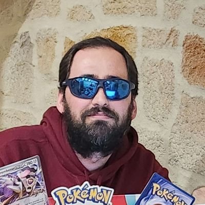 kurtnaga's profile picture. LVL37, Nintendomaniac. Pokemon TCG player since 2010, 3 times World Competitor. Geek. Fan de Manga. 
Prof Pokémon (TCG).