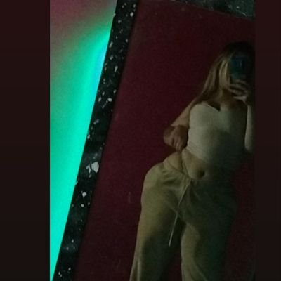 Disfruta el hoy por que el ayer ya se fue y el maƱana no es seguro ā