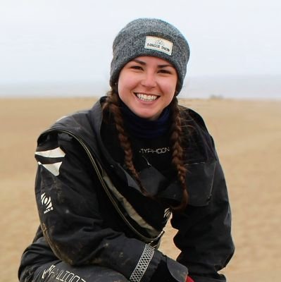 PhD student @univofstandrews  @_SMRU_ investigating the effects of offshore wind farms on predators and prey | She/her