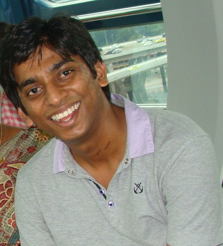 An IT professional who loves watching Cricket and Tennis.