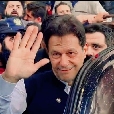 اگ  لگا  دیں گے  اس  محفل  کو  مرشد 💖🤘
جس محفل میں بغاوت تمہارے خلاف ہوگی 🤜
#بہادرلیڈر______ ✌️ عمران خان نیازی