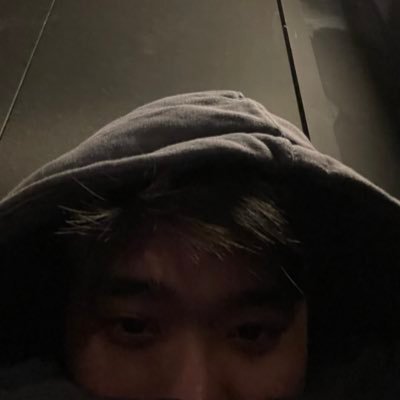 lanceezequielll's profile picture. Leaving