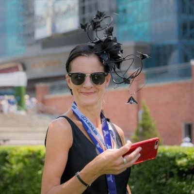 Daily Handicapper at Woodbine https://t.co/yiYSR0TftZ freelance handicapper at DRF, proud Mom to Sienna.  📸 John Watkins