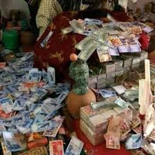 “I have not failed. I’ve just found 10,000 ways that won’t work💵.
“It’s not your salary that makes you rich, it’s your spending habits💴💵🚨