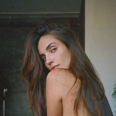 Nikia Zahourek Profile