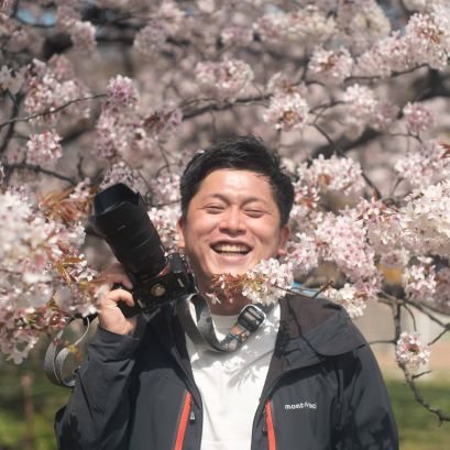 カメラマン 写真・動画・配信
企業・プロジェクトPR、イベント、ポートレート
人物写真撮影がメインで一番好き!
「地方に桜の桃源郷を創る」のが目標🌸
サウナ、グルメ、旅、シーシャ好き
東京 墨田区在住。愛知県豊川市出身。
ポートフォリオはリンク先へ📷🎥
最近はインスタとThreadsをよく見てます