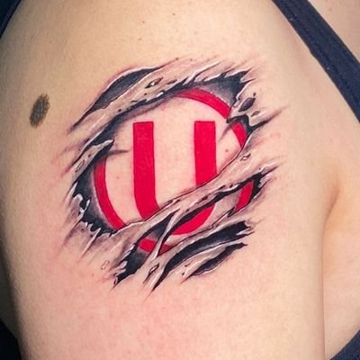 Soy Arquitecto y Musico
hincha ferviente de Universitario ⓤ
Mi religión y Ángel, mi Madre