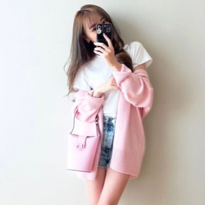 mana_033033's profile picture. 27 ＊ 少し前まで残業たっぷりブラックOL🫠 ＊ 為替トレードのツールに出会って人生変わった🙌🌸 かわいいものに目がありません(∩´∀`∩)💕 #相互フォロー #フォロバ絶対 #フォロバ100 #いいねしてくれた人フォロー