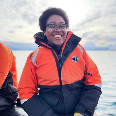 PhD student at VIMS  Interests in Antarctic zooplankton community and vertical flux 🦐 (She/her) #BlackinMarineScience