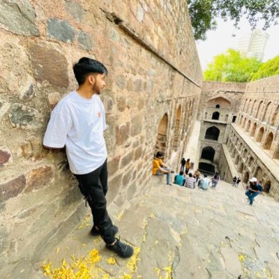 coding_keeda17's profile picture. "It's Like Déjà Vu All Over Again. Here to be a good human being. 

Android Developer