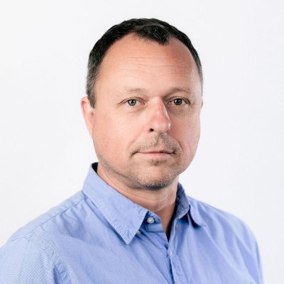 Independent consultant, entrepreneur and developer, singulatarian and aspiring rationalist.