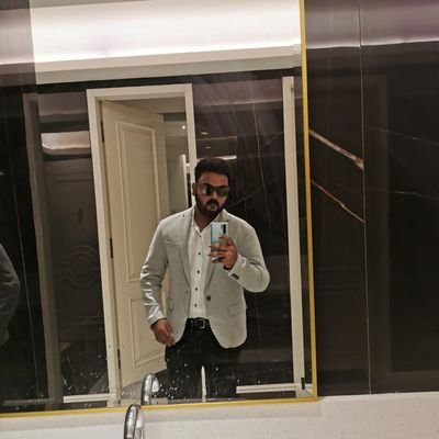 thatsoshivang's profile picture. 