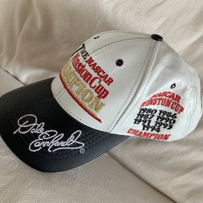 TruckersHats's profile picture. Started Hat Collecting when I was young, now just spreading the Love of them, also selling some of my stuff that made me happy! Hope you like these too!