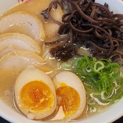 frrusx's profile picture. no