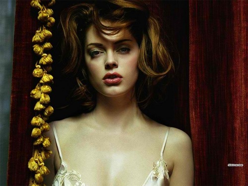 DarkAngelCorinV's profile picture. Hello, I'm Corin Volturi, how do you do? My primary job is to protect the surviving wives Sulpicia and Athenodora. I soothe them from going insane 18+S&L