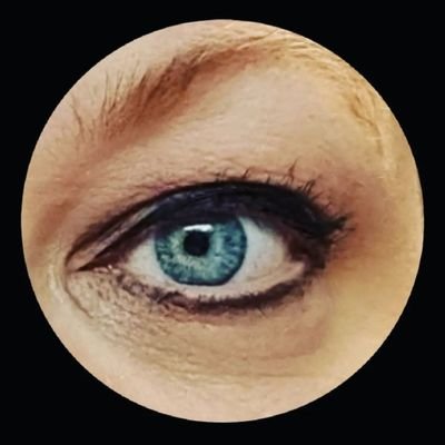 Shadow36399458's profile picture. Meine Welt?
Chaos, 2 pub. Töchter, Hund, 2 Katzen, nerviger Exmann, Schokolade (leider), Musik, Bücher, Ironie, Herz und Humor.....Linksgrünversiffter Gutmensch