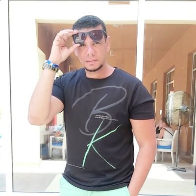 AnwarSalah12's profile picture. 