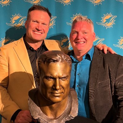 @nflpa Sr. Manager of Collegiate Outreach | 28-years Professional Football experience. Former @MiamiDolphins father of @whalen_bryce *Opinions are my own