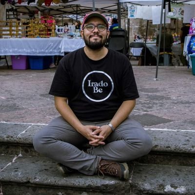 Compositor zamorano viviendo en Guadalajara. 
Psicólogo social interesado en tecnología.
Aprendiz de todo, tronco pero con gracia.