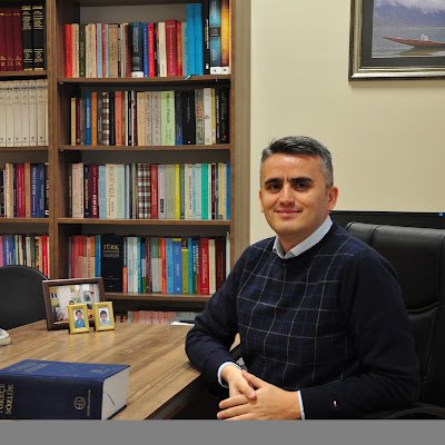 Prof. Dr. /
TDK Bilim Kurulu Üyesi / Yunus Emre / Türkçe