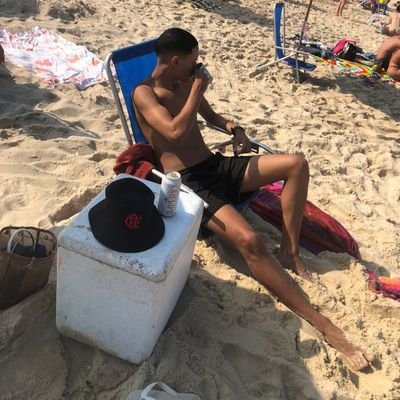 no balanço das andanças aprendi sobreviver!