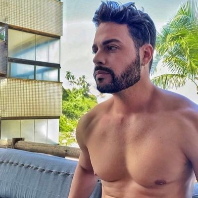 ckmourao's profile picture. Capricorniano 💰 De longe playboy de perto matuto.  https://t.co/0fgyXChwpi