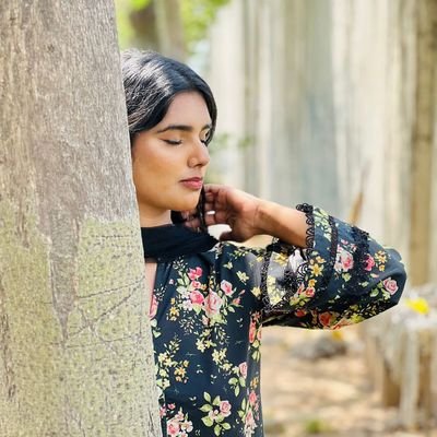 thetoobaism's profile picture. |Can't talk, memes only|
CSS Aspirant 
Psychologist to be....