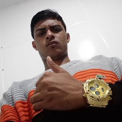 sorriso_faixaa's profile picture. Um Brinde a vida que é bela e perigosa