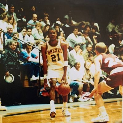 The Boogie Down…born & raised • Psalm 27 • Mi Familia❤️• @StRaysAthletics Bball Alum • @DrexelMBB Alum • KAΨ ♦️👌🏽• 🏀⚾️🏌🏽