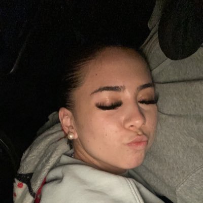 lariinha_pvcs's profile picture. 