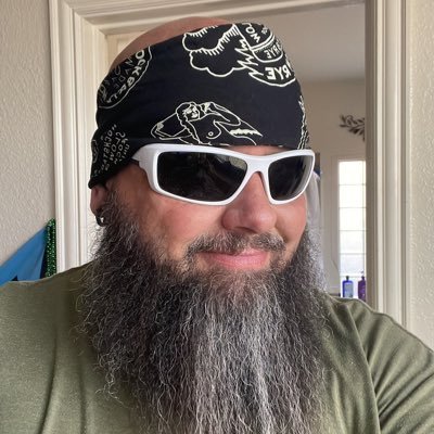 Father to 6, Biker, Bearded Warrior ... Co-Host of @colbytimmshow and @fromtheroughPGA. Follow for #PGATour, #Aggies, #Cowboys, #Ravens & #NFL news.