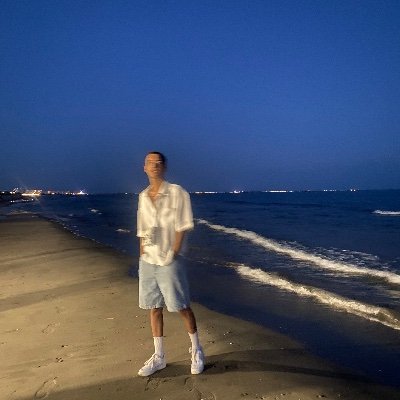 teenboy212's profile picture. Versa,
Horny 6j/7
Fr🇫🇷23yo
Ici pour animer ma vie sexuelle