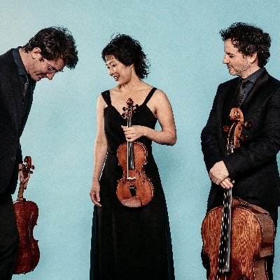 Period ensemble based in London
String Trio performing on pure gut with instruments and bows from the classical period