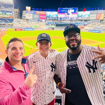Pitcher ⚾️ Yankees Fan, Rangers Fan, and Giants Fan.