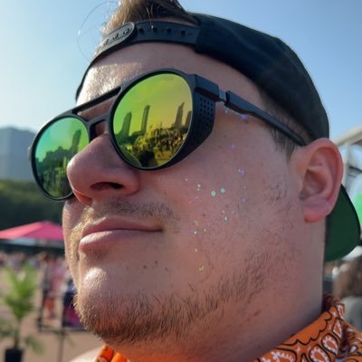 bushhhyy's profile picture. just bushin’ about  ||  Email: bushhhyy.ttv@gmail.com  ||  cats