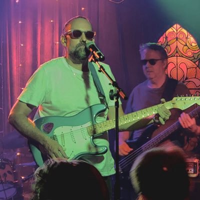 Husband,Dad, Pops, rocker(hounds). Utah Jazz (Pre-Half-Post āThe Coachā) Radio Analyst, Former D1 basketball coach, Red Sox guy. insta: tlacomb