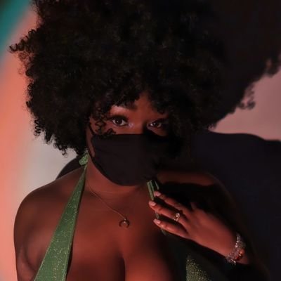 18+| Findom | Masked cosplayer | Tribute is $50+ | Superior Ebony Goddess 🖤 https://t.co/Fe8nSFtI6n
$Luvgoddessdaisy