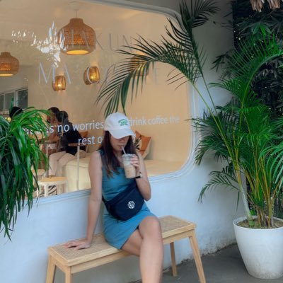 _ohohjana's profile picture. Philippians 4:13✨