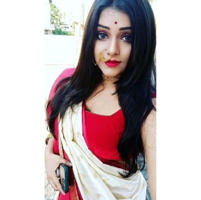 DogDey16496's profile picture. 🐥__स्तनौ मांसग्रन्थि मुखम श्लेष्मागार जघनजीर्णा
 यौनि तृष्णायै नितम्बीम् मधुराष्टकम सम्भोगवीणा__🪴